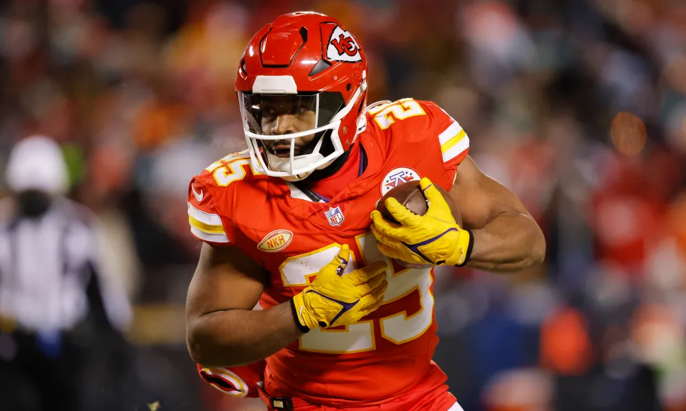 Clyde Edwards-Helaire 1