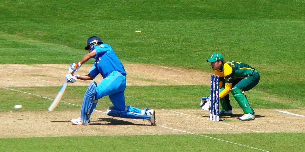 MS Dhoni batting